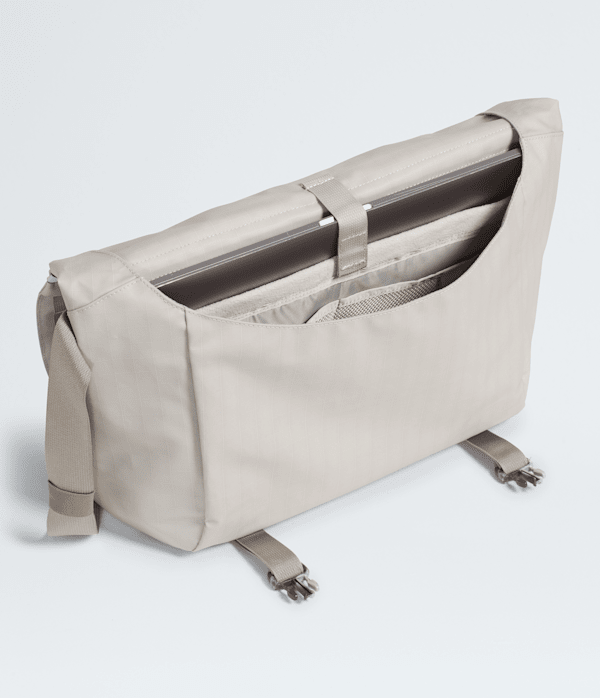 Base Camp Voyager Messenger Bag - Image 4