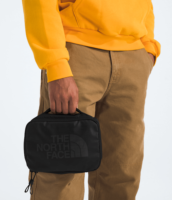 Base Camp Voyager Toiletry Kit - Image 4