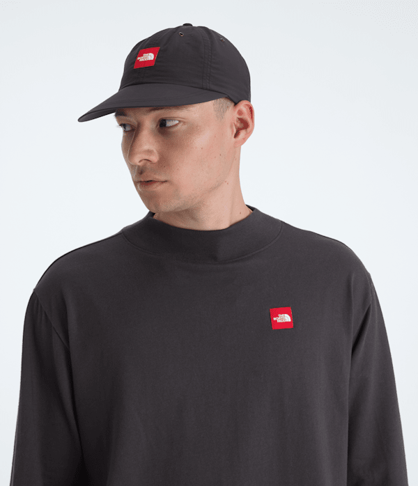 Men’s TNF™ Red Box Long-Sleeve Tee