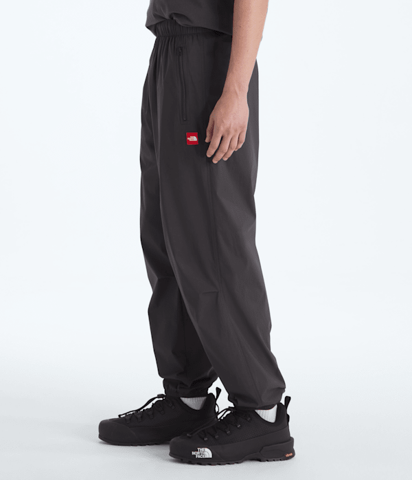 TNF™ Red Box Packable Wind Pants